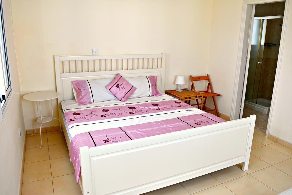 Latchi Beach Front Villa - Private Heated Pool - Amazing Uninterrupted Sea Views Polis المظهر الخارجي الصورة