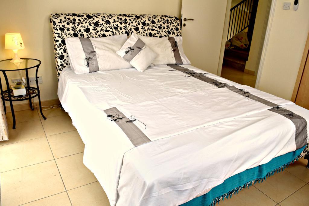 Latchi Beach Front Villa - Private Heated Pool - Amazing Uninterrupted Sea Views Polis المظهر الخارجي الصورة