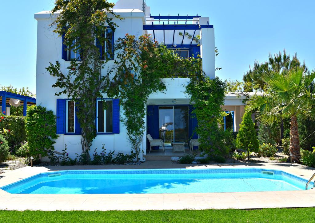 Latchi Beach Front Villa - Private Heated Pool - Amazing Uninterrupted Sea Views Polis المظهر الخارجي الصورة
