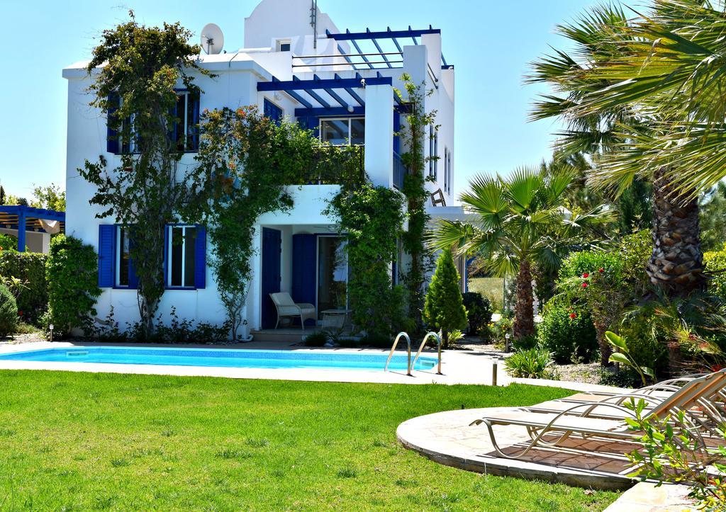 Latchi Beach Front Villa - Private Heated Pool - Amazing Uninterrupted Sea Views Polis المظهر الخارجي الصورة